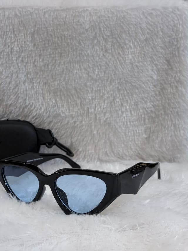 GENOVAH CAT EYE